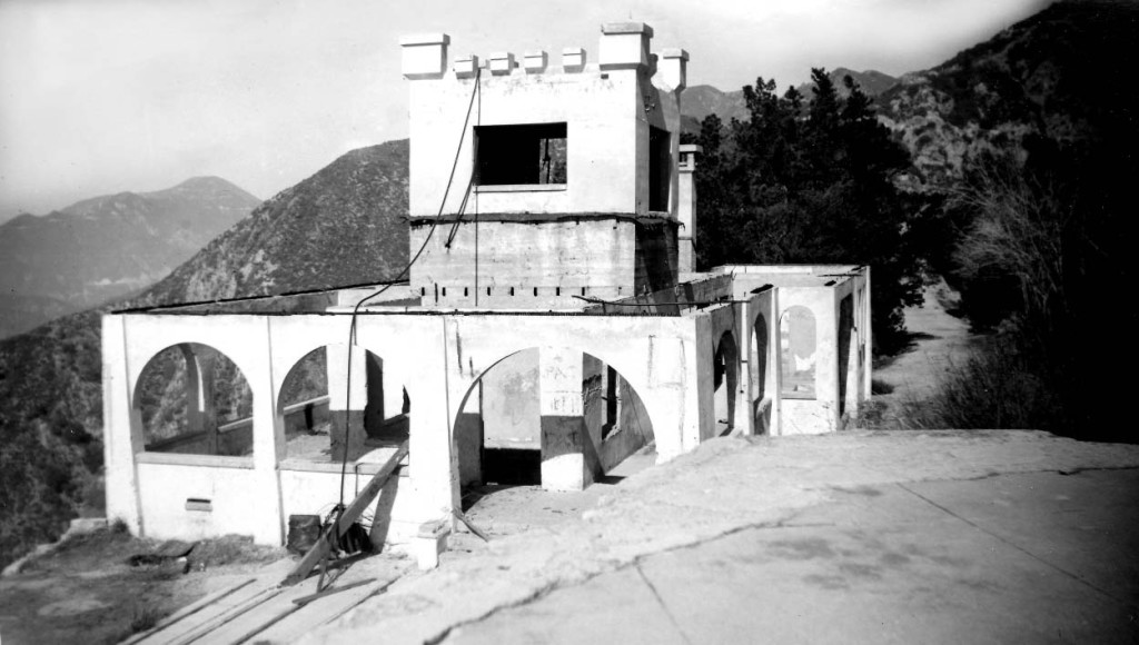 Remnants of the Echo Mountain Power House, photographed December 26, 1947 by Alan Weeks. 