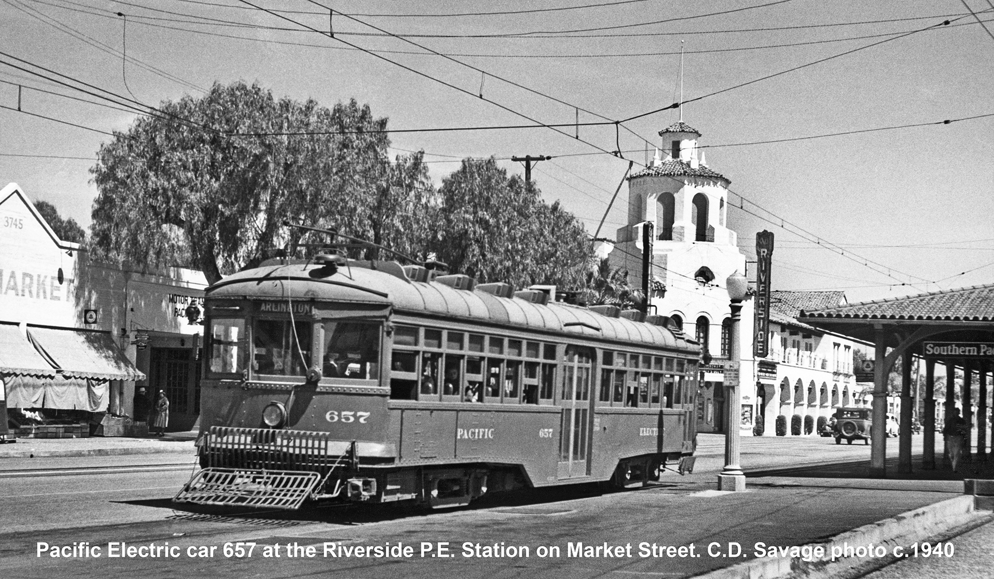 PE 657 makes a stop at the Riverside Station on Market Street just south of the intersection with Mission Inn Avenue before continuing south on Market Street and on to Arlington. Charles D. Savage photo, c. 1940., Donald Duke collection, PERhys.org.